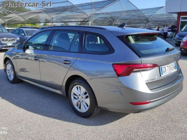 SKODA OCTAVIA OCTAVIA WAGON 2.0 TDI EVO AMBITI - foto 6
