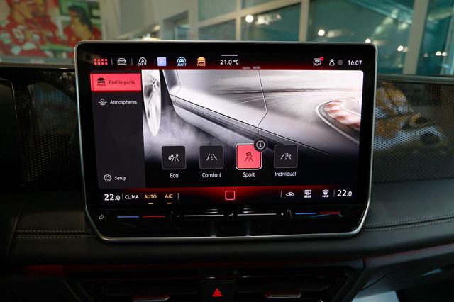 VOLKSWAGEN TIGUAN 2.0 TDI 150CV DSG EDITION PLUS - foto 31