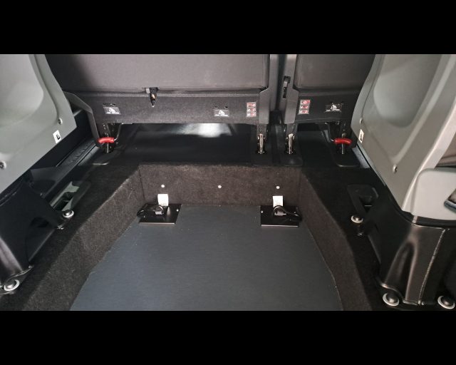 FIAT ULYSSE COMBI M1 2.0 BLUEHDI 180CV L3H1  - foto 18