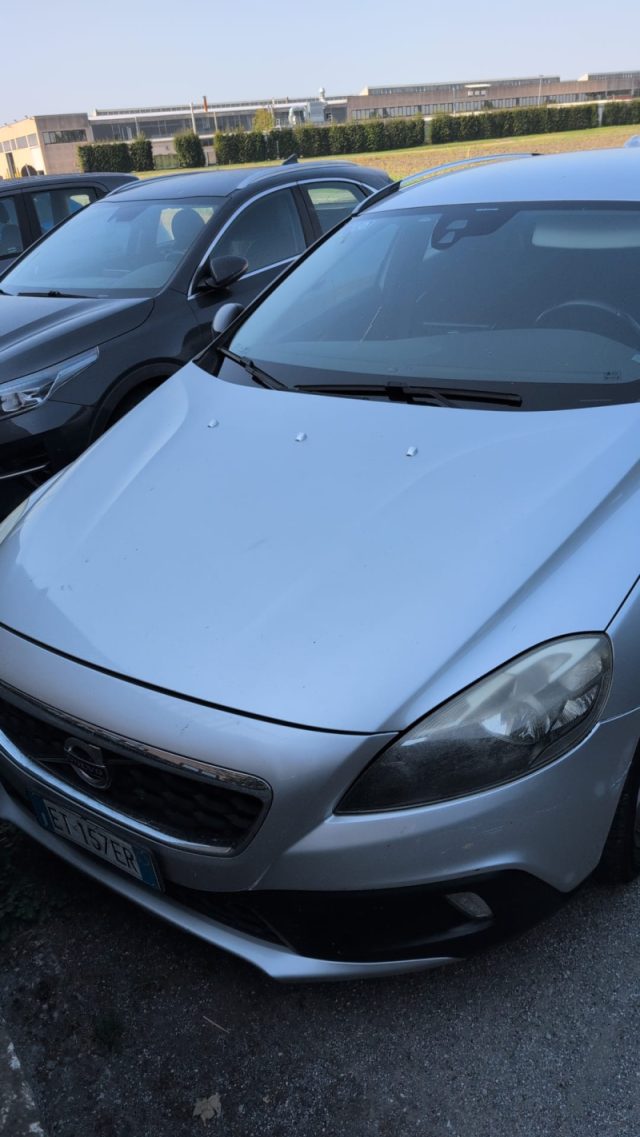 VOLVO V40 CROSS COUNTRY D2 1.6 KINETIC - foto 2