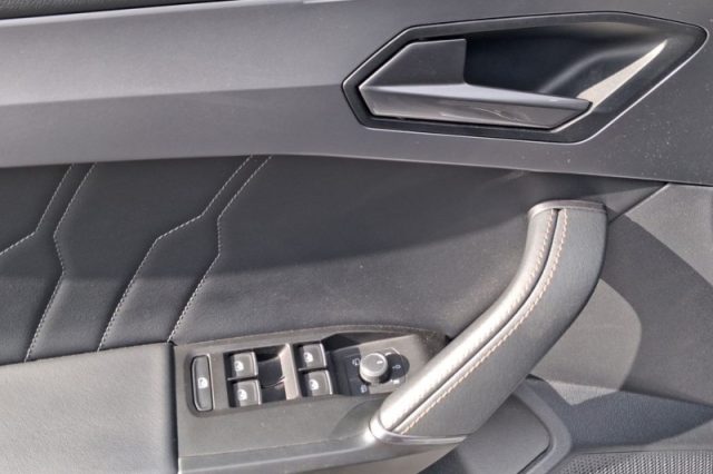 CUPRA LEON 2.0 TSI 300 CV DSG VZ - foto 6