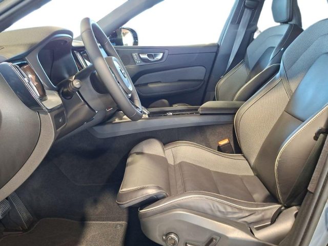 VOLVO XC60 B4 AUTOMATICO PLUS DARK - foto 8