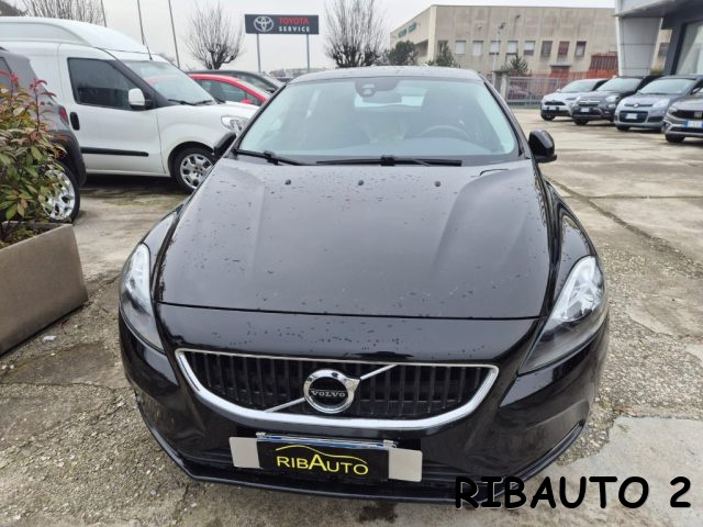 VOLVO V40 D2 INSCRIPTION - foto 9