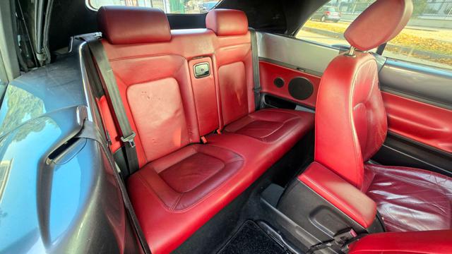 VOLKSWAGEN NEW BEETLE CABRIO 2.0 AUTOMATICO LIMITED RE - foto 27
