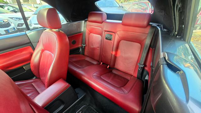 VOLKSWAGEN NEW BEETLE CABRIO 2.0 AUTOMATICO LIMITED RE - foto 28