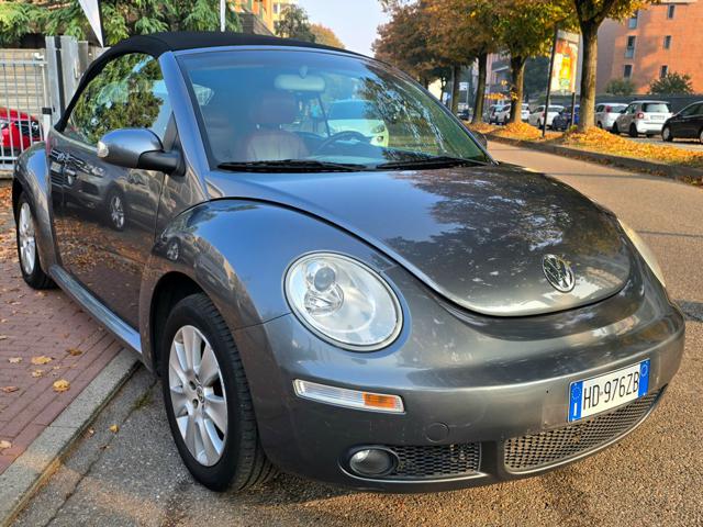 VOLKSWAGEN NEW BEETLE CABRIO 2.0 AUTOMATICO LIMITED RE - foto 16
