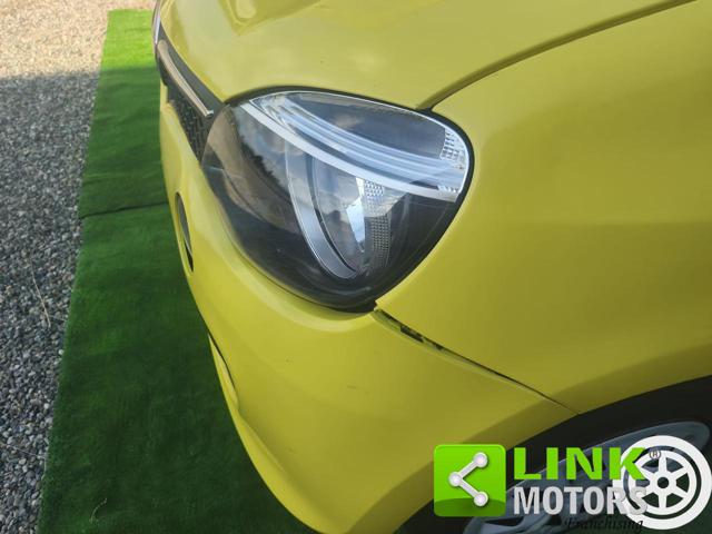 RENAULT TWINGO 1.0 SCE LIVE - foto 17