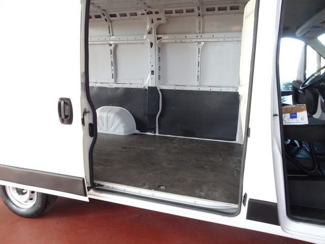 FIAT DUCATO 35Q 2.3MJT 160CV PMEDIO-TMEDIO L - foto 13
