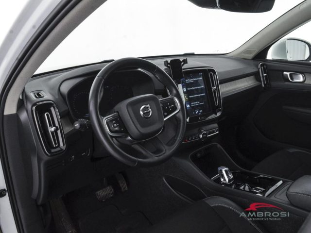 VOLVO XC40 D3 GEARTRONIC INSCRIPTION - foto 8