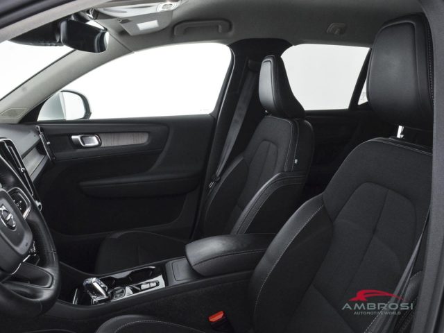 VOLVO XC40 D3 GEARTRONIC INSCRIPTION - foto 9