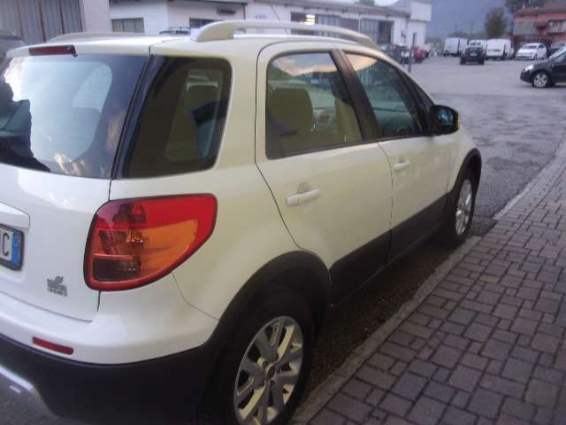 FIAT SEDICI 1.6 16V EMOTION 4X4 120CV-UNICO  - foto 5
