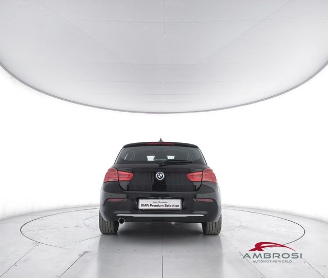 BMW 118 SERIE 1 D 5P. URBAN - foto 6