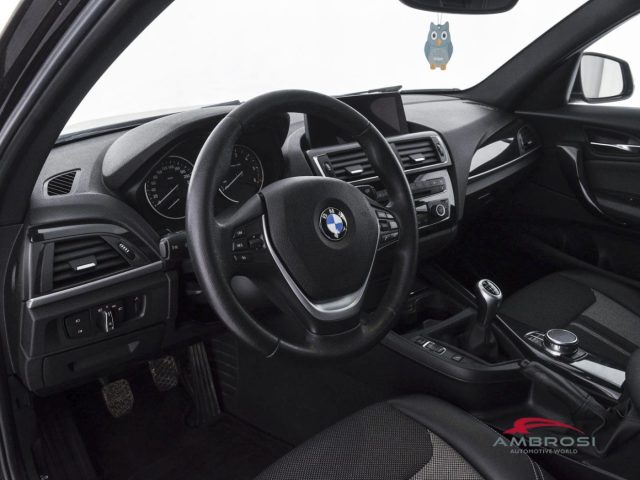 BMW 118 SERIE 1 D 5P. URBAN - foto 8