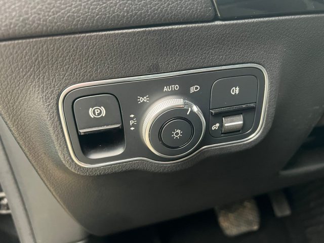 MERCEDES-BENZ GLA 180 D AUTOMATIC SPORT PLUS - foto 18
