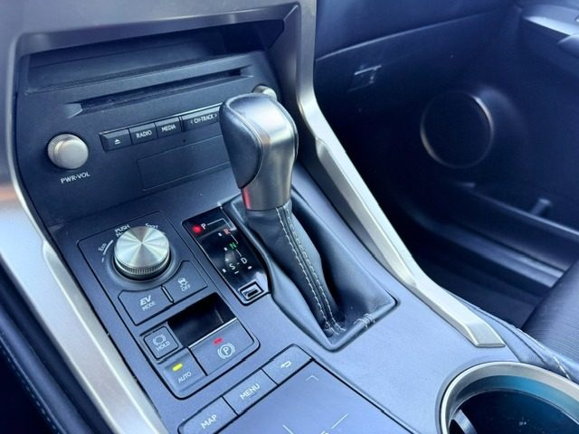 LEXUS NX 300 HYBRID BUSINESS - foto 14