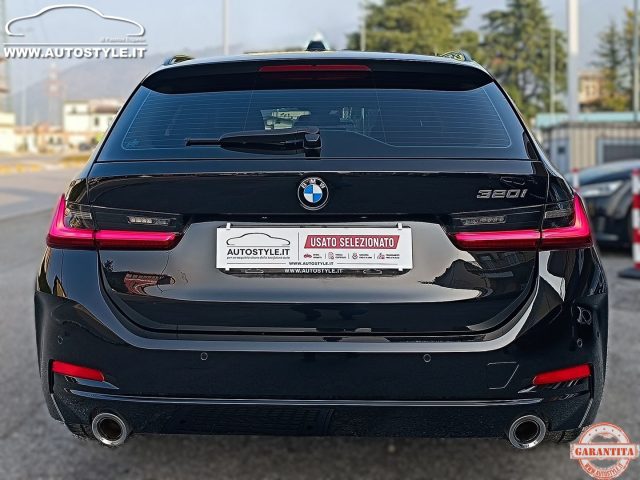 BMW 320 I TOURING - foto 9