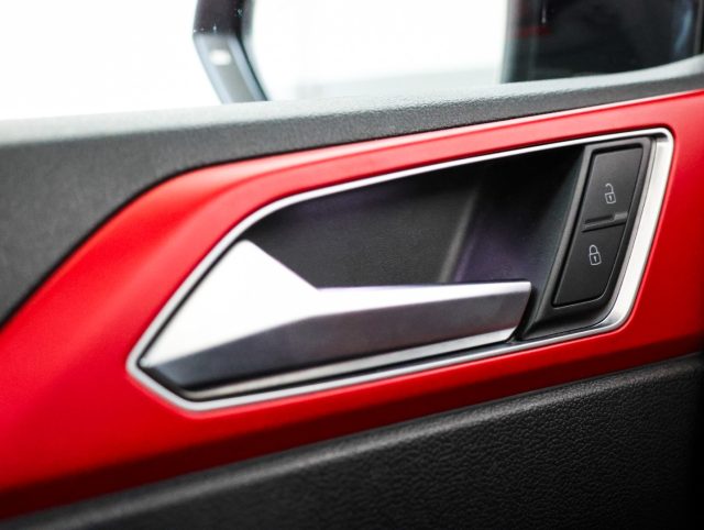 VOLKSWAGEN POLO 2.0 TSI DSG GTI BMT *PROMO PARIS - foto 24