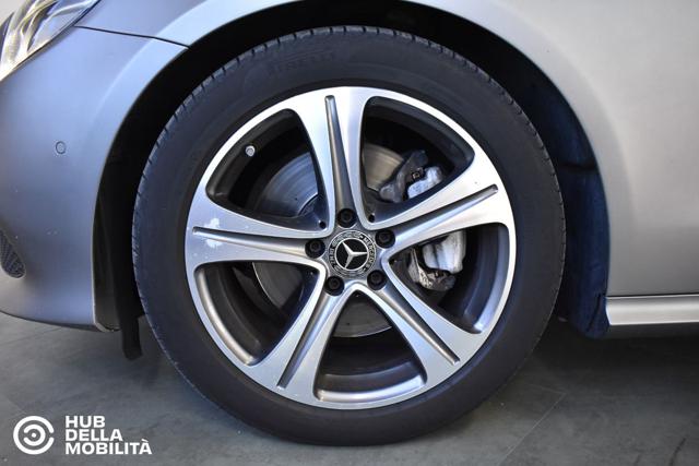 MERCEDES-BENZ E 220 D 4MATIC COUPE' SPORT AUT. - foto 35