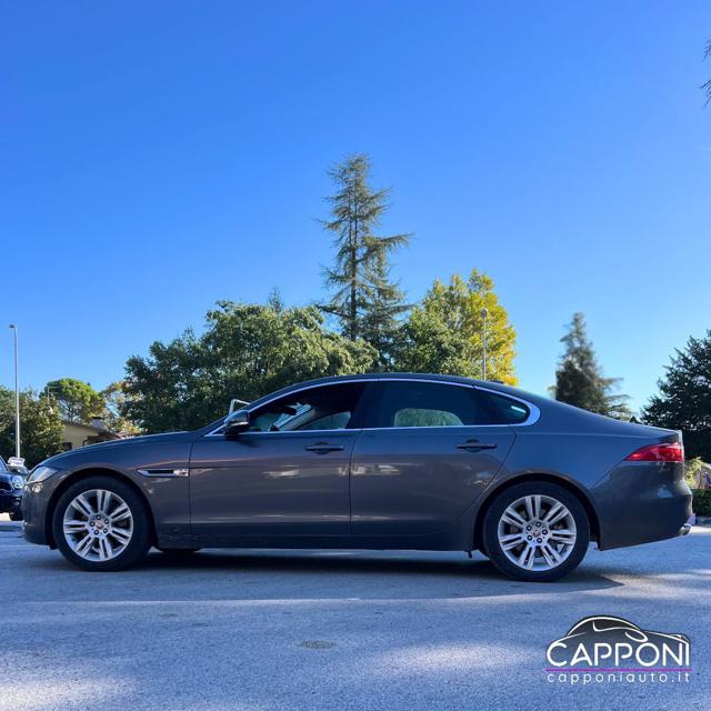JAGUAR XF 2.0 D 180 CV AWD AUT. - foto 4