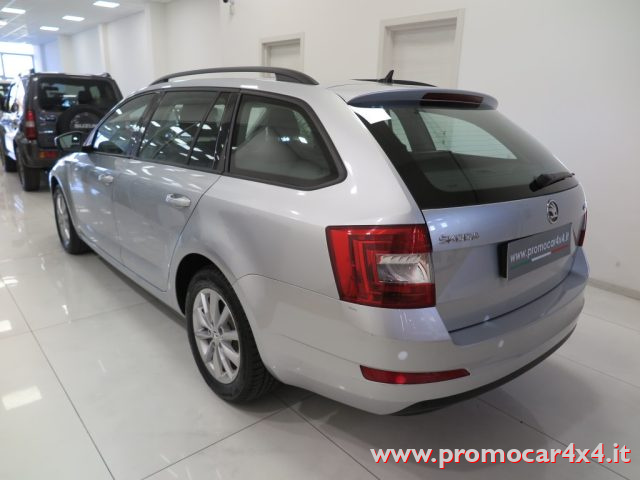 SKODA OCTAVIA 1.6 TDI CR 110 CV 4X4 WAGON AMBI - foto 6