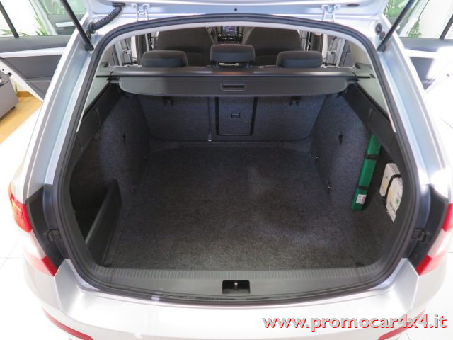SKODA OCTAVIA 1.6 TDI CR 110 CV 4X4 WAGON AMBI - foto 9