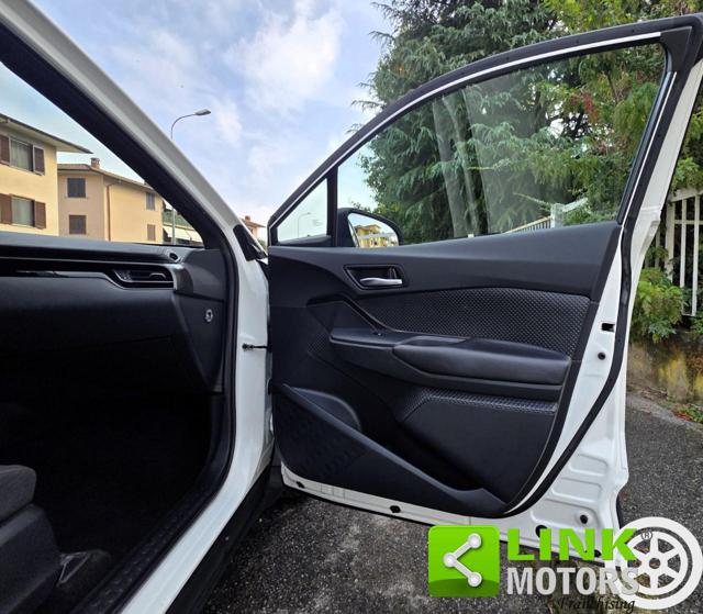 TOYOTA C-HR 1.8H BUSINESS 2WD E-CVT - foto 30