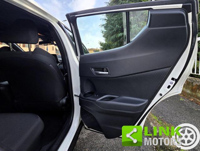 TOYOTA C-HR 1.8H BUSINESS 2WD E-CVT - foto 39