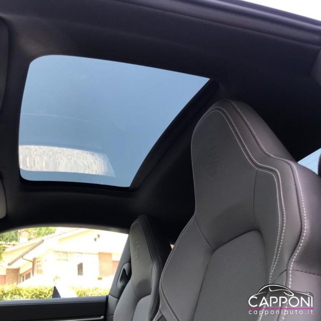 PORSCHE 992 CARRERA 4 GTS - foto 11