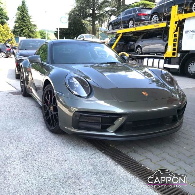 PORSCHE 992 CARRERA 4 GTS - foto 2