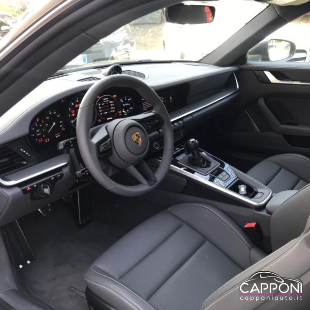 PORSCHE 992 CARRERA 4 GTS - foto 14