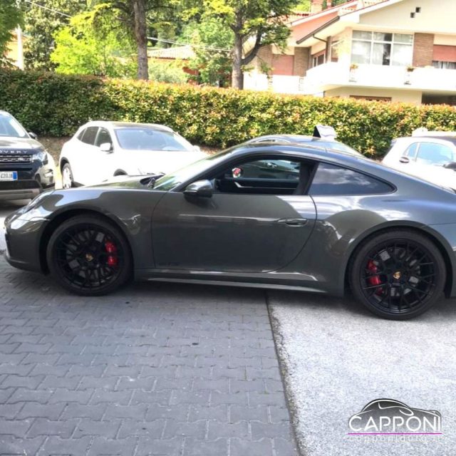 PORSCHE 992 CARRERA 4 GTS - foto 4