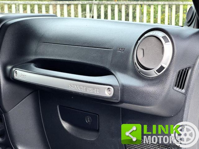 JEEP WRANGLER 3P 2.8 CRD SAHARA AUTO - foto 45