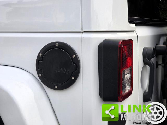 JEEP WRANGLER 3P 2.8 CRD SAHARA AUTO - foto 40