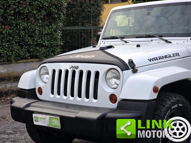 JEEP WRANGLER 3P 2.8 CRD SAHARA AUTO - foto 26