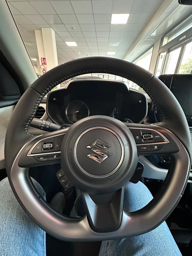 SUZUKI SWIFT 1.2 HYBRID TOP CVT - foto 7