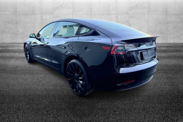 TESLA MODEL 3 LONG RANGE AWD PERFORMANCE - foto 4