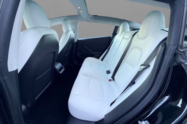TESLA MODEL 3 LONG RANGE AWD PERFORMANCE - foto 8