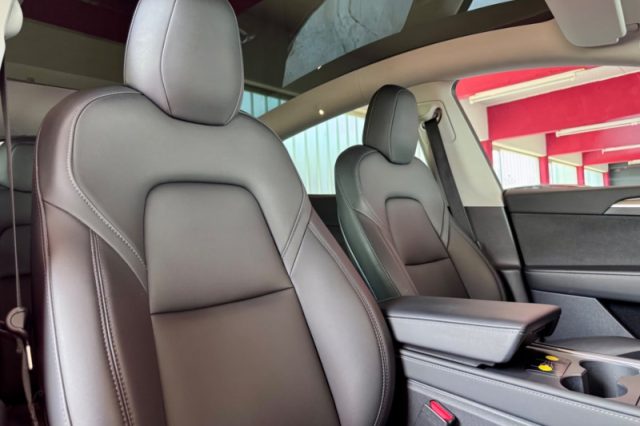 TESLA MODEL Y LONG RANGE AWD - foto 7