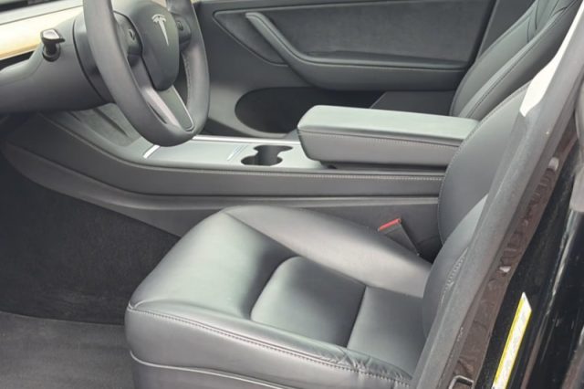 TESLA MODEL Y RWD - foto 7