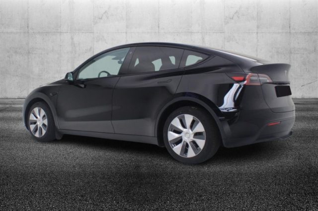 TESLA MODEL Y RWD - foto 4