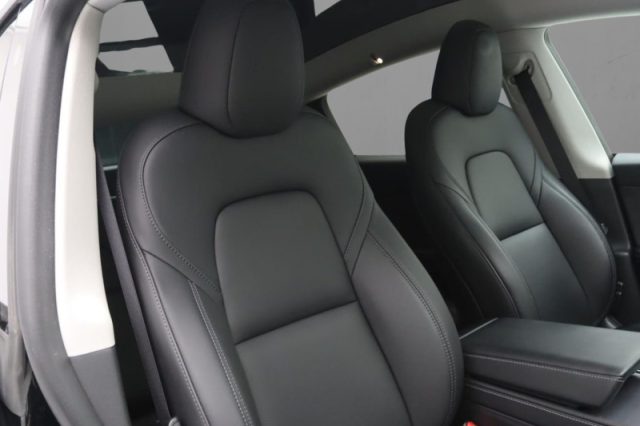 TESLA MODEL Y RWD - foto 6