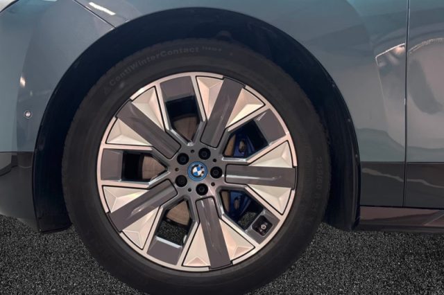 BMW IX XDRIVE 40 - foto 7