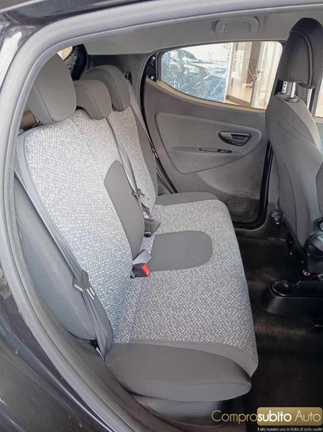 LANCIA YPSILON 1.0 FIREFLY 5 PORTE S&S HYBRID G - foto 14