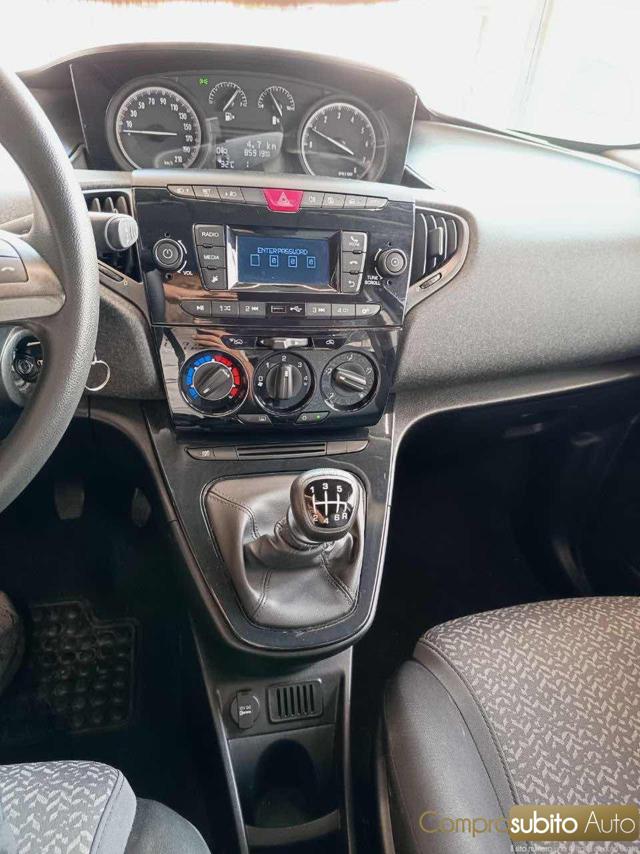 LANCIA YPSILON 1.0 FIREFLY 5 PORTE S&S HYBRID G - foto 23