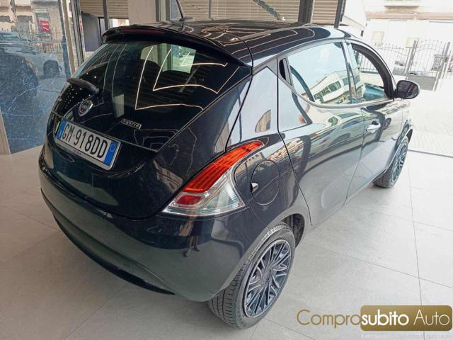 LANCIA YPSILON 1.0 FIREFLY 5 PORTE S&S HYBRID G - foto 8