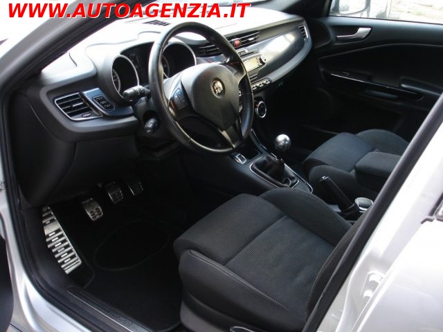 ALFA ROMEO GIULIETTA 2.0 JTDM-2 140 CV - foto 12
