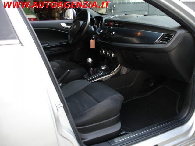 ALFA ROMEO GIULIETTA 2.0 JTDM-2 140 CV - foto 13