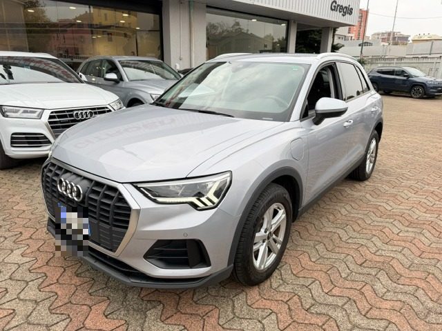 AUDI Q3 45 TFSI E S TRONIC BUSINESS