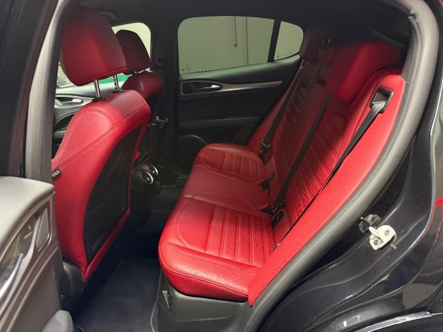 ALFA ROMEO STELVIO 2.2 TURBODIESEL 210 CV AT8 Q4 VE - foto 9