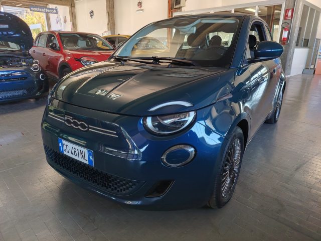 FIAT 500E BERLINA 42 KWH ICON MY22 - foto 3